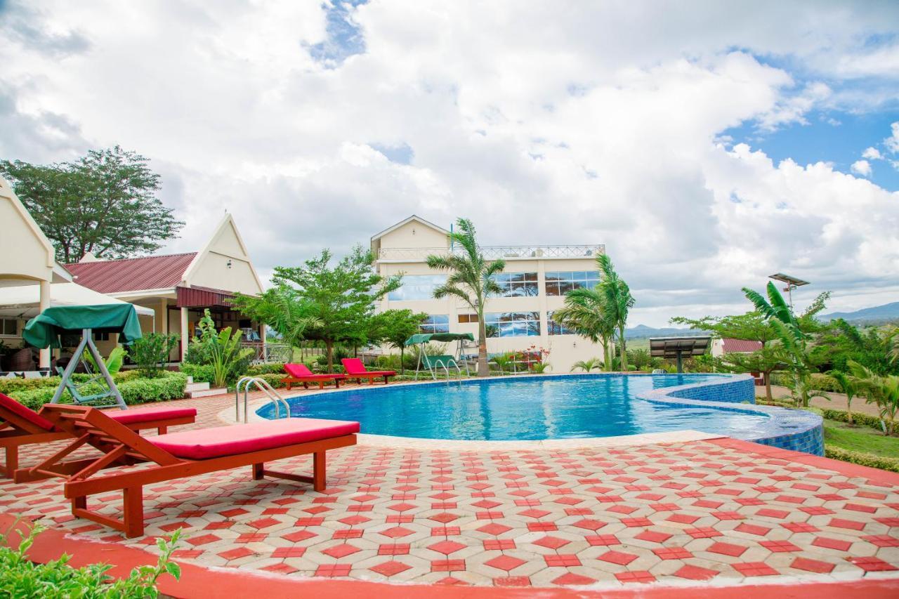A1 Hotel And Resort Αρούσα Εξωτερικό φωτογραφία